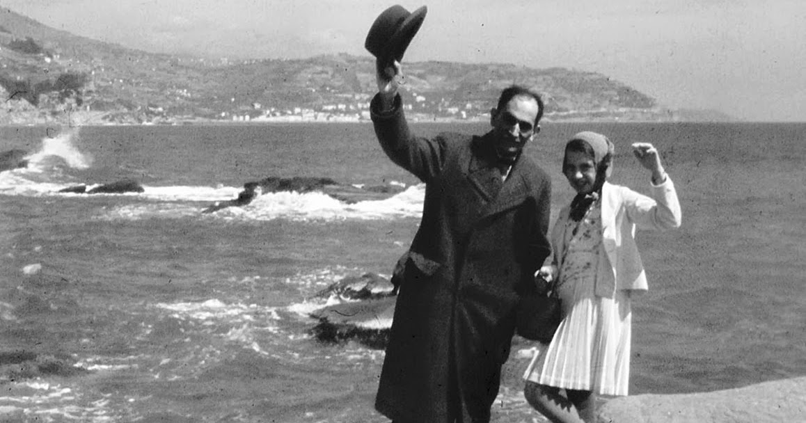Babits Mihály és Babits Ildikó Olaszországban a tengerparton Török Sophie felvétele